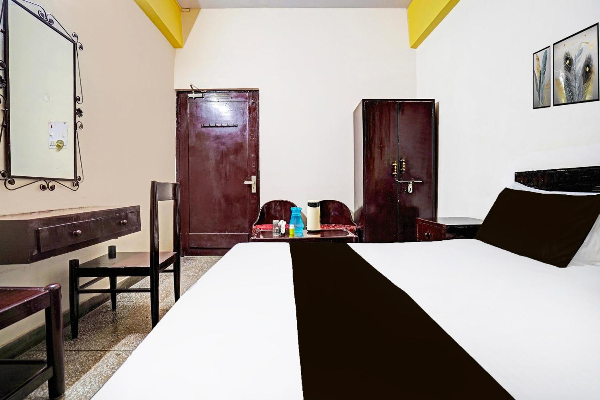 Hotel O Raj Mahal Kanpur Eksteriør billede