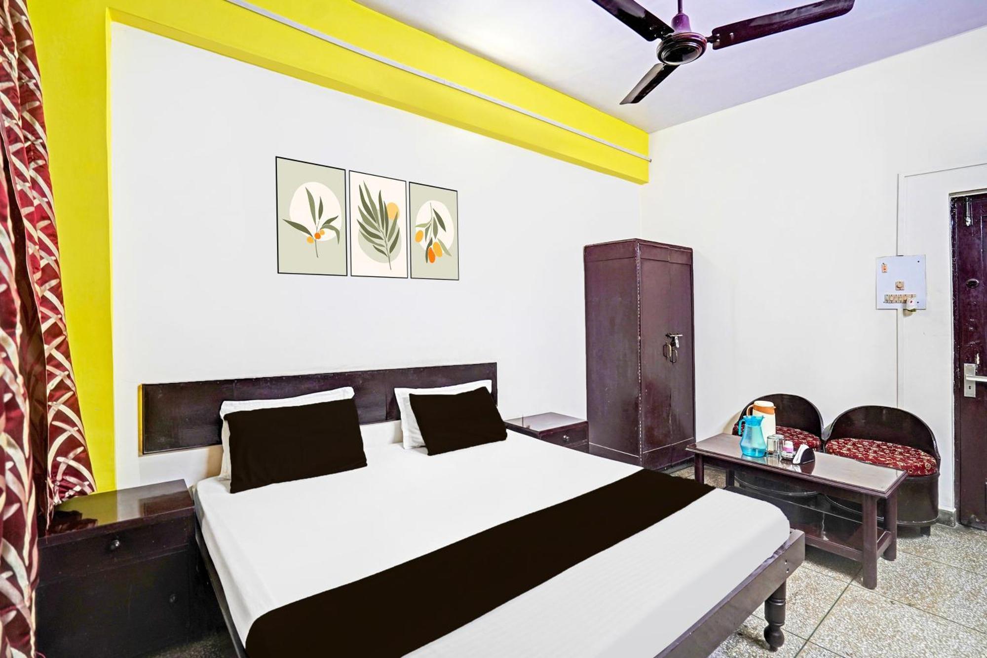 Hotel O Raj Mahal Kanpur Eksteriør billede
