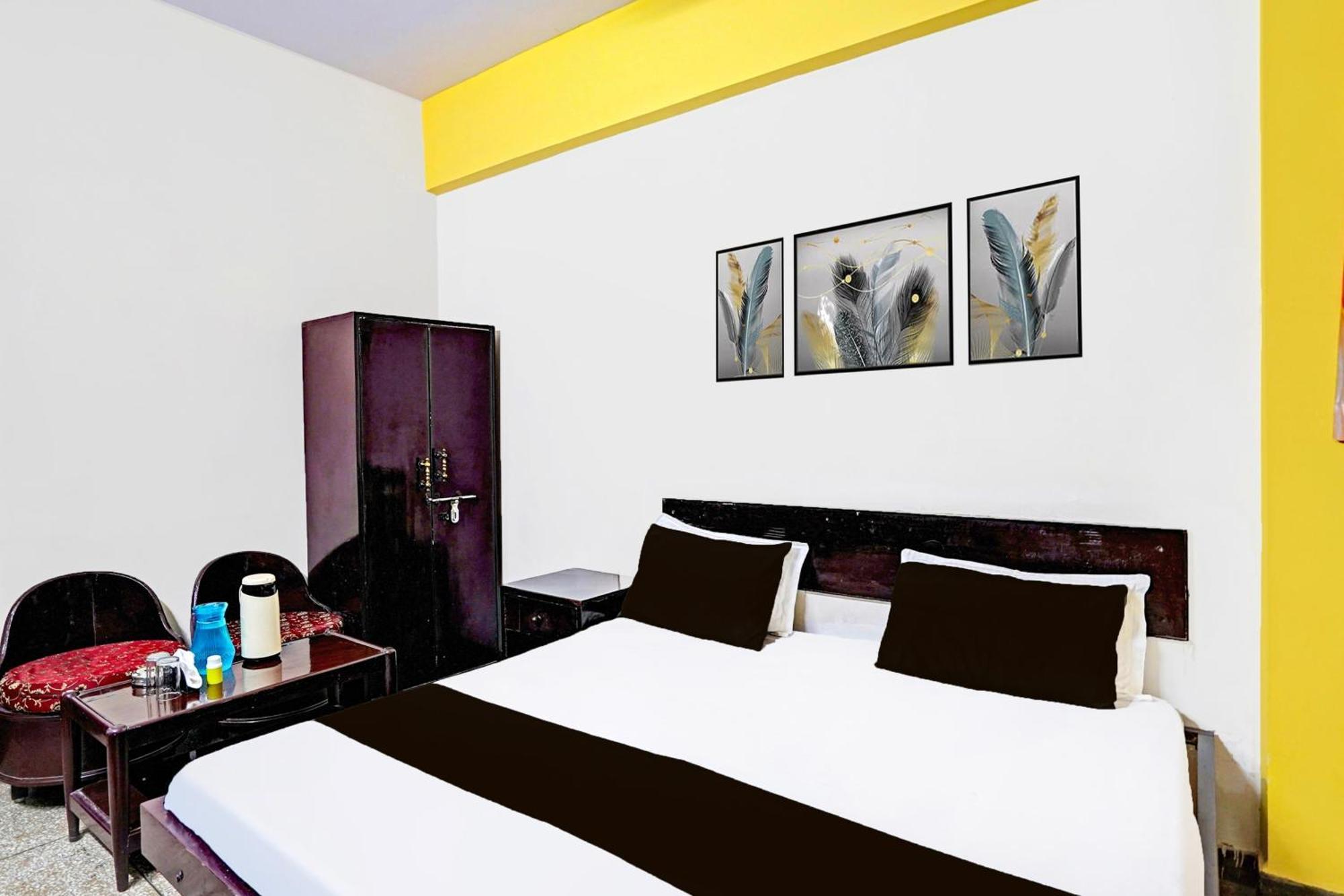 Hotel O Raj Mahal Kanpur Eksteriør billede