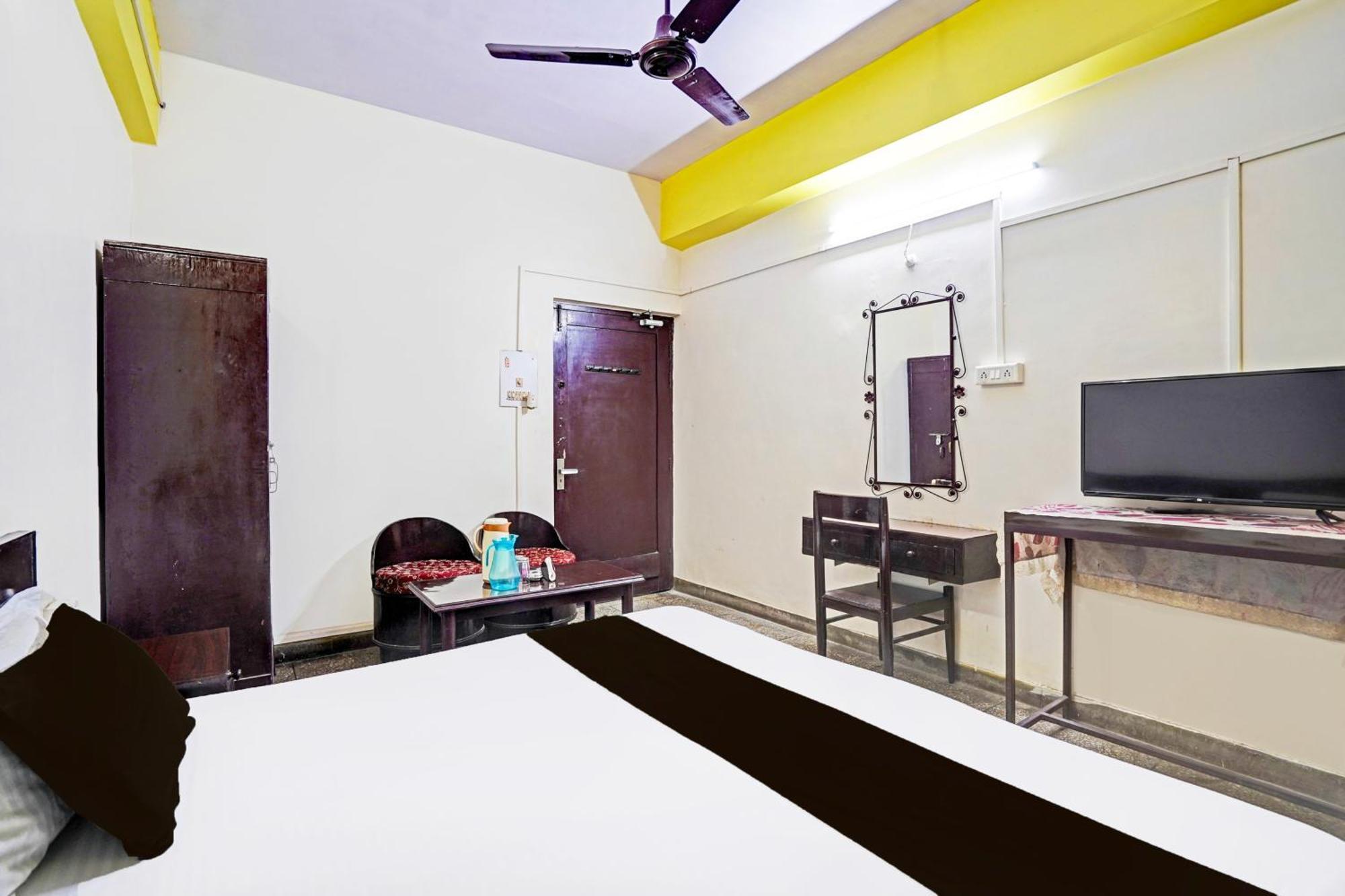 Hotel O Raj Mahal Kanpur Eksteriør billede