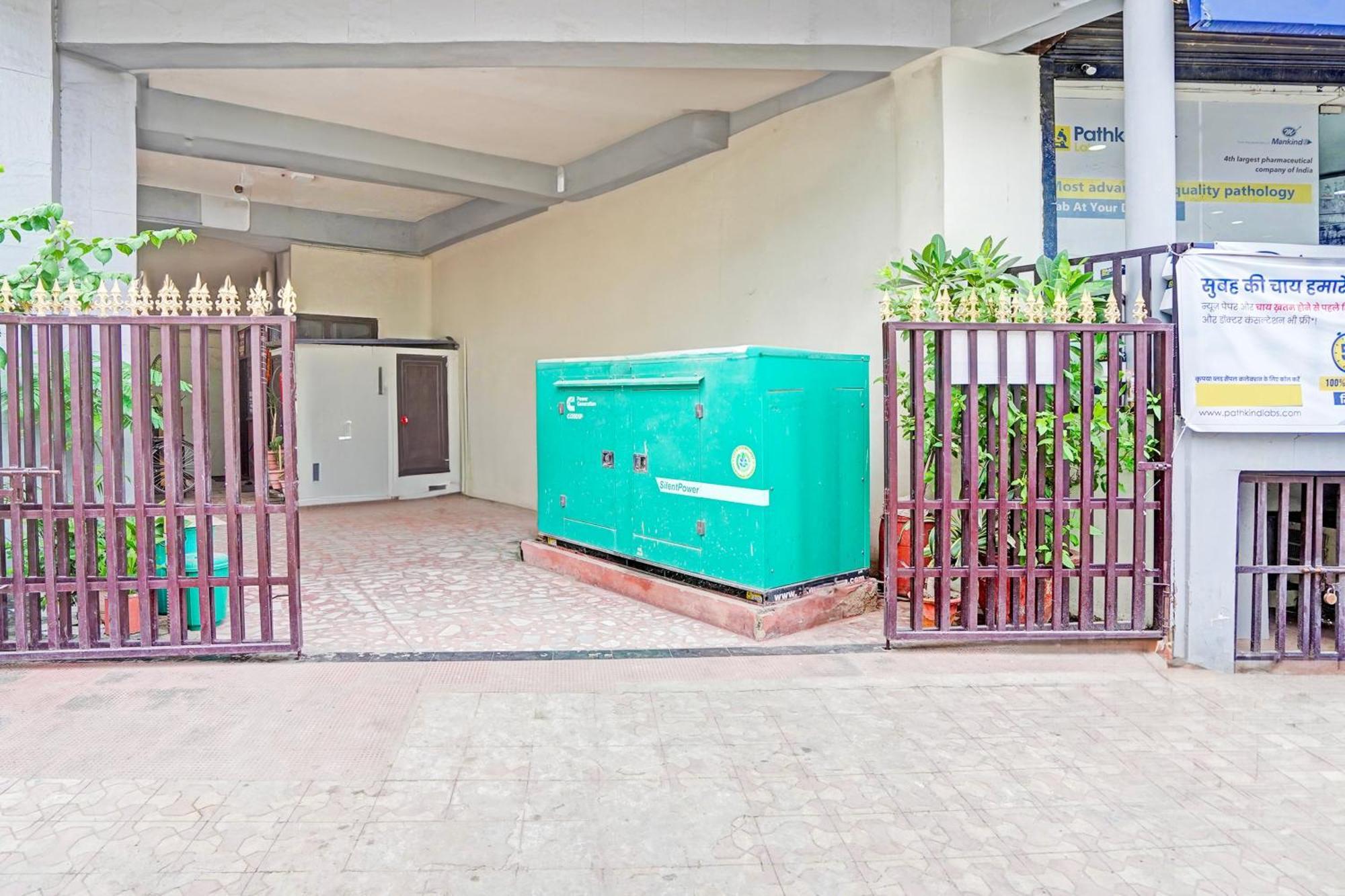 Hotel O Raj Mahal Kanpur Eksteriør billede