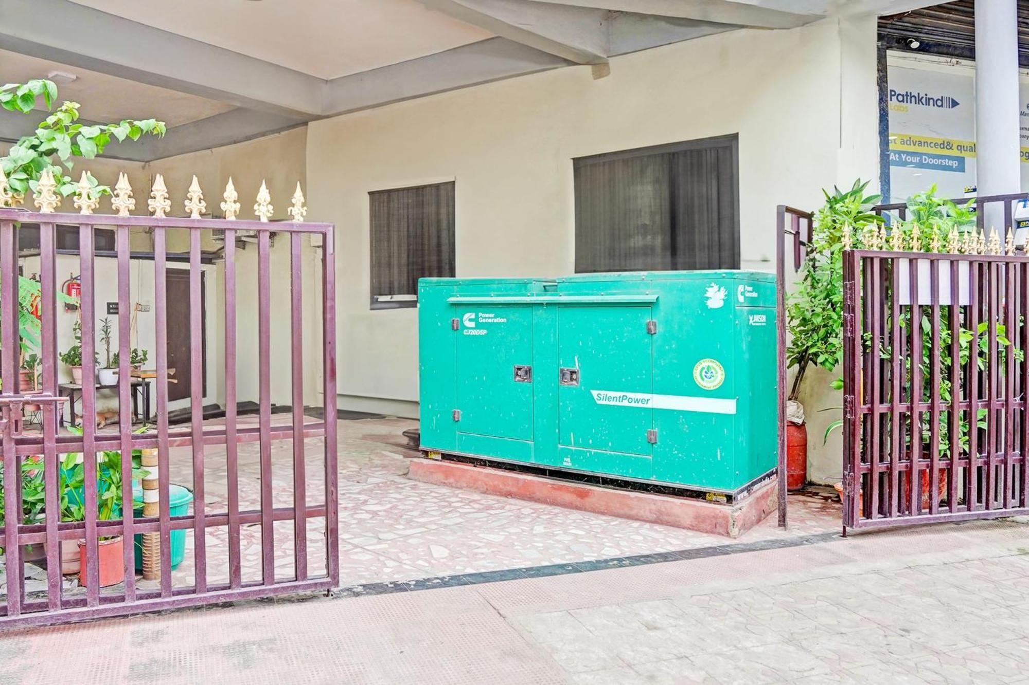 Hotel O Raj Mahal Kanpur Eksteriør billede