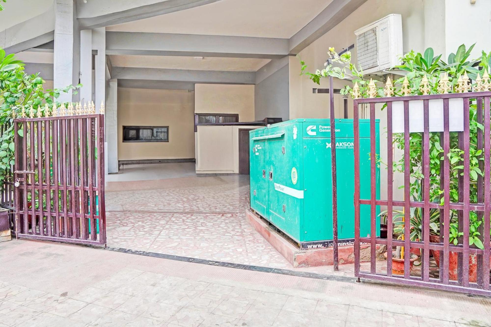 Hotel O Raj Mahal Kanpur Eksteriør billede