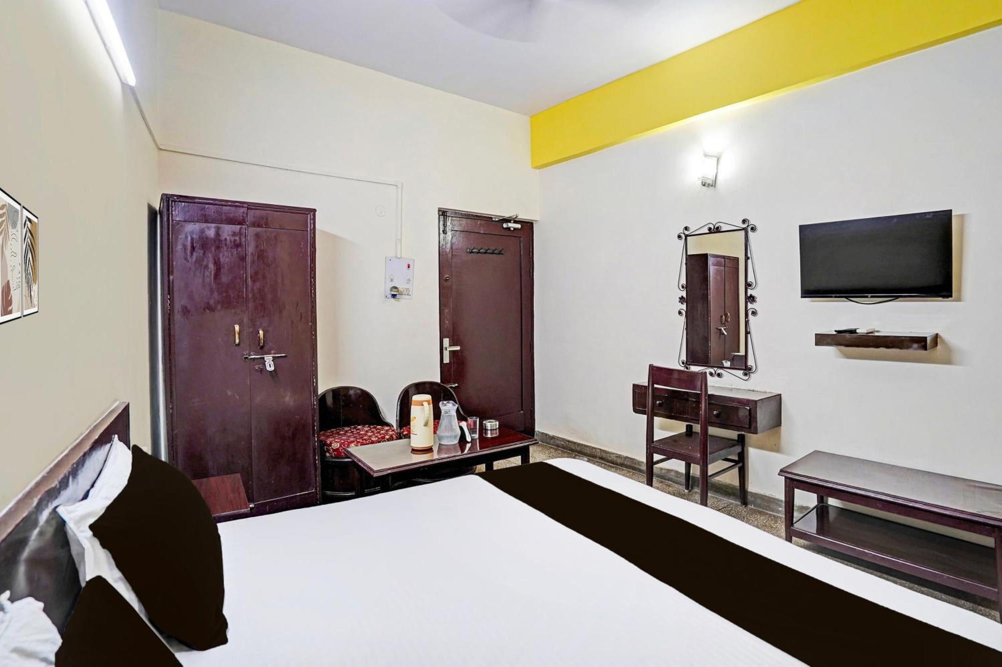 Hotel O Raj Mahal Kanpur Eksteriør billede