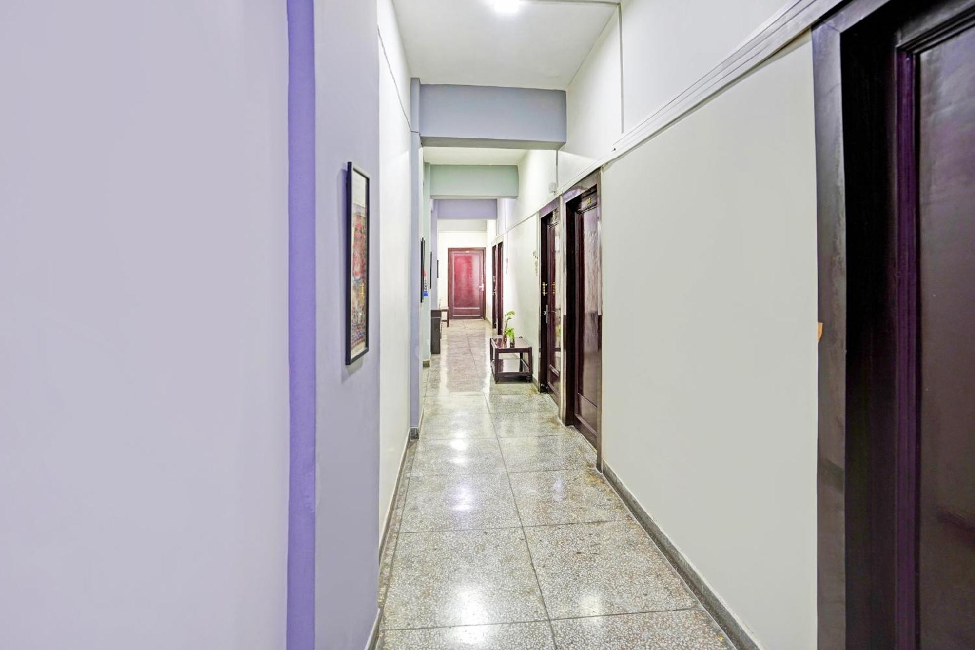 Hotel O Raj Mahal Kanpur Eksteriør billede