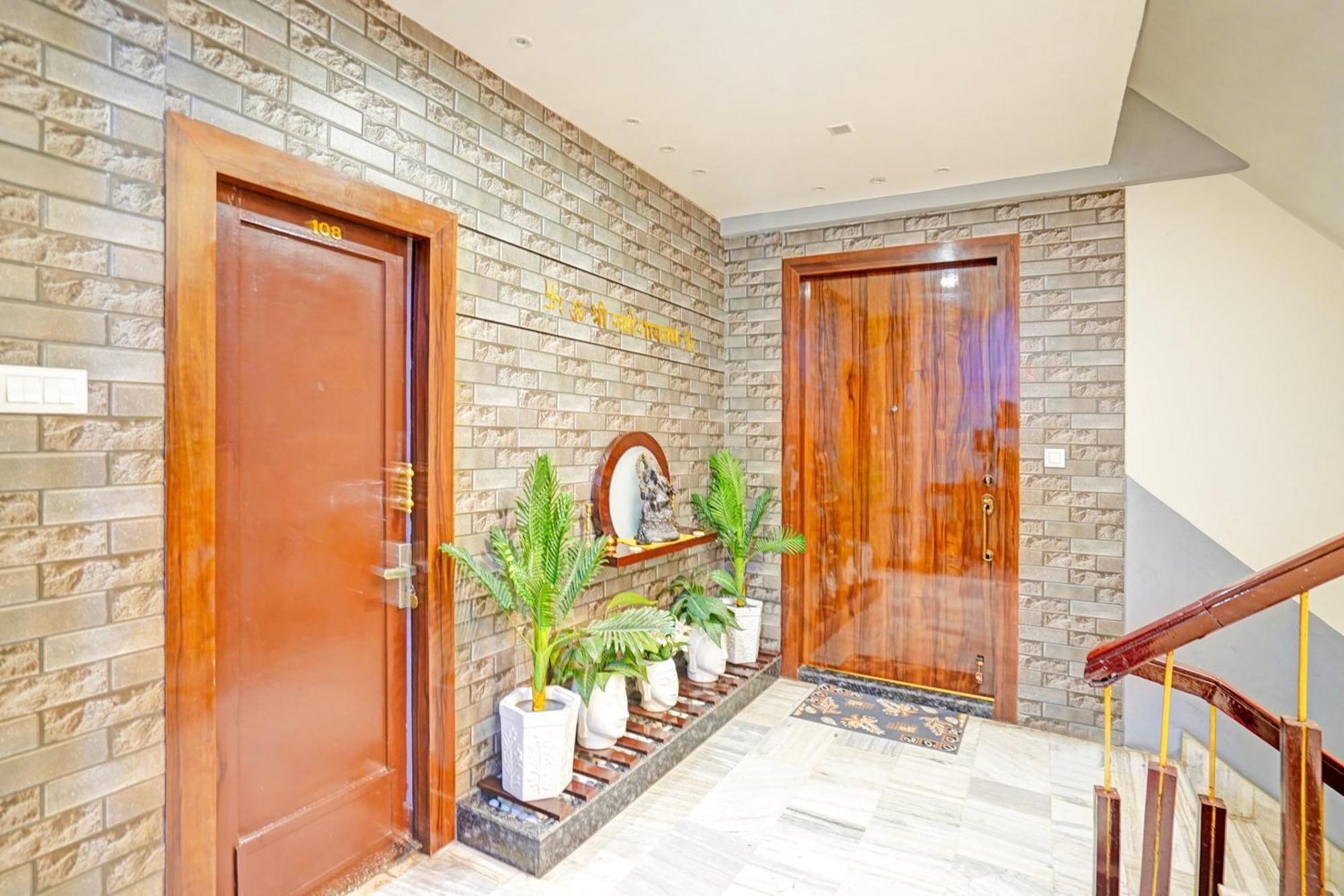 Hotel O Raj Mahal Kanpur Eksteriør billede